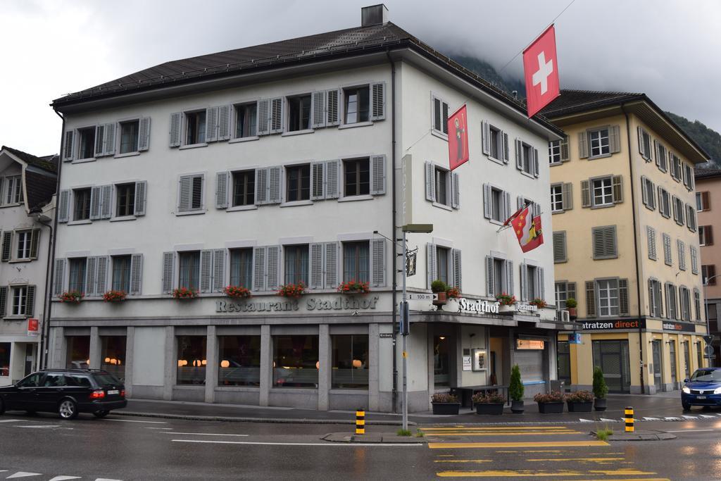 Hotel & Restaurant Stadthof Гларус Экстерьер фото