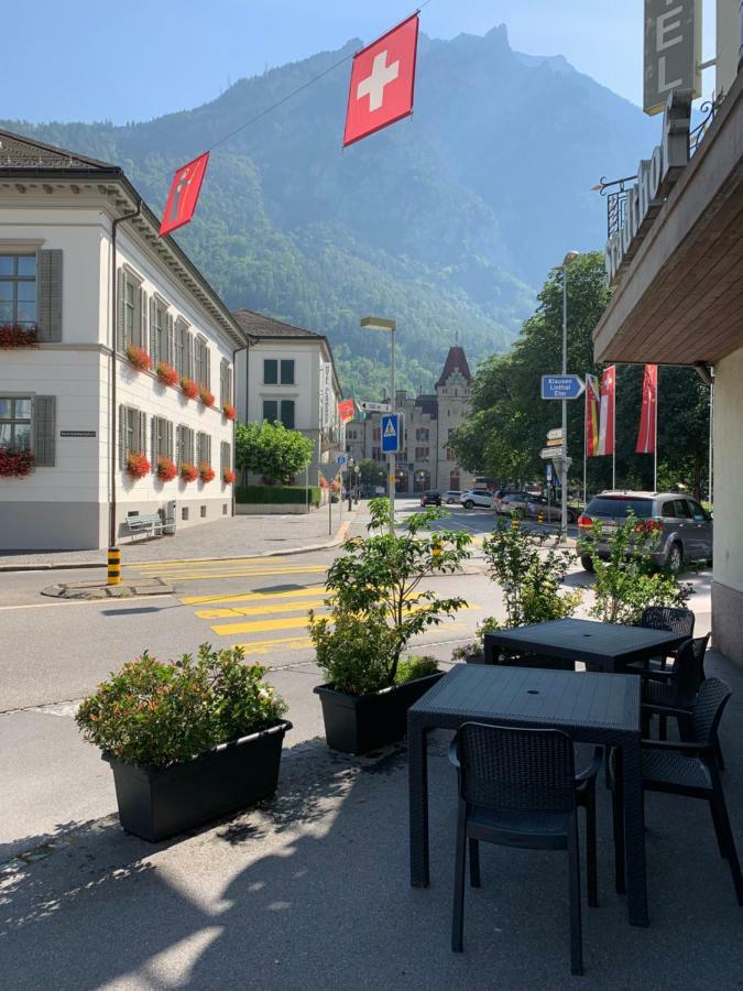 Hotel & Restaurant Stadthof Гларус Экстерьер фото